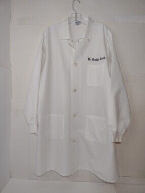 Medline White Medical Lab Coat Shirt with Embroidered Name (L)